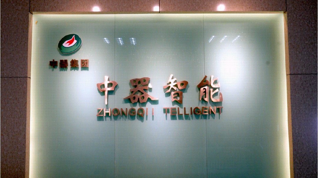 1747618069978739.gif 4.gif